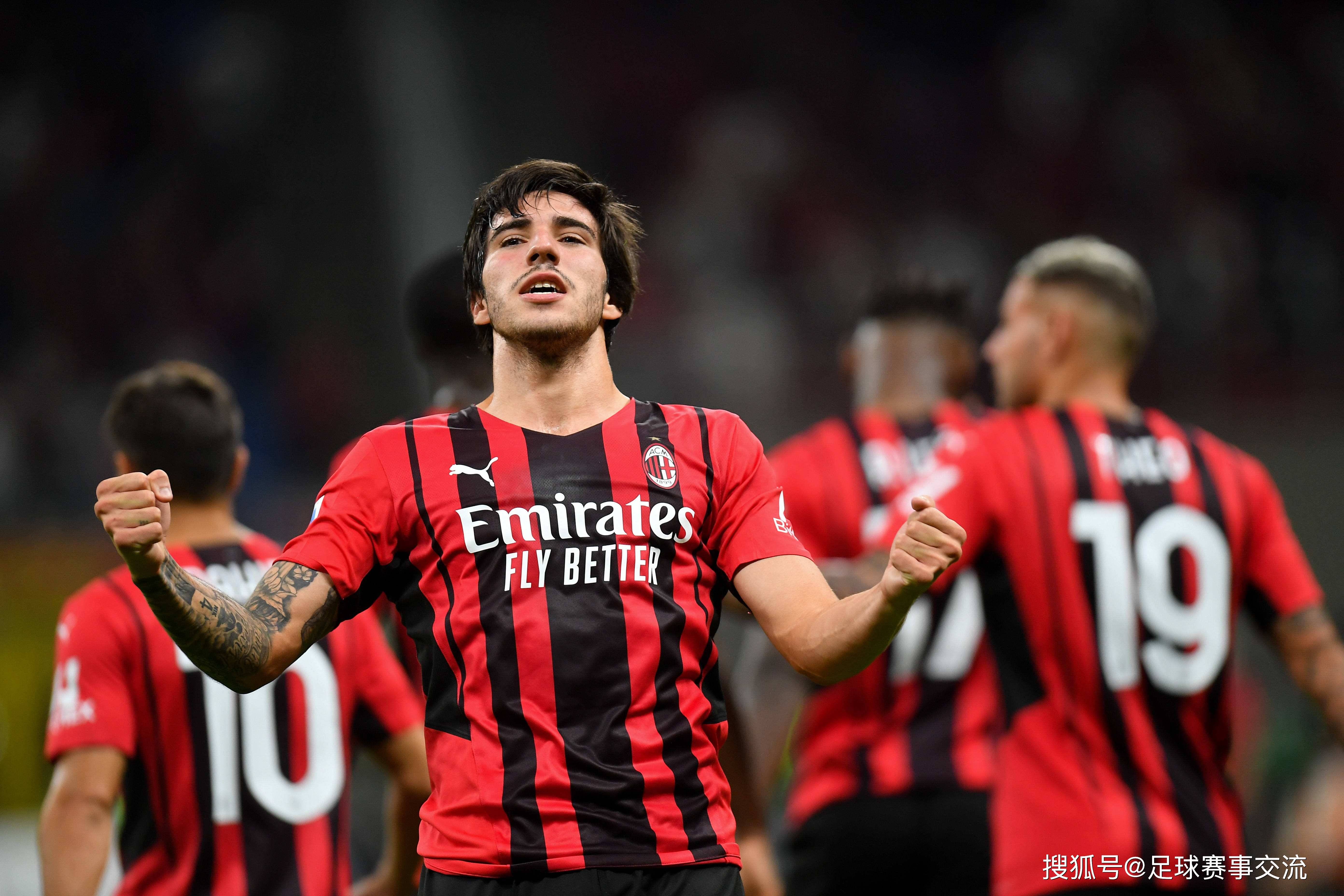半岛体育娱乐-意甲第31轮ac米兰vs尤文图斯