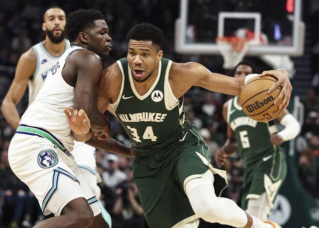 半岛体育-尼克斯队对老鹰