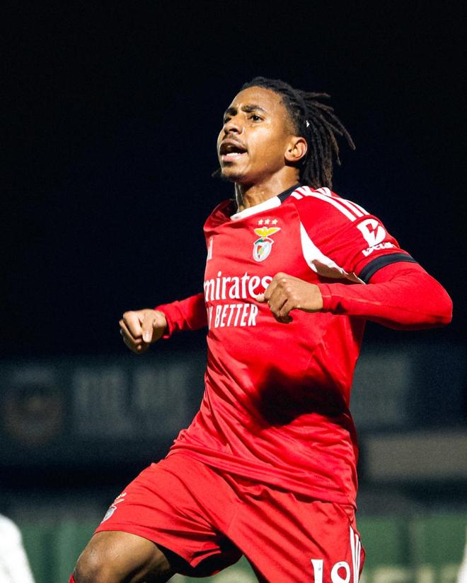 半岛体育-休斯顿火箭队休赛期行动频繁