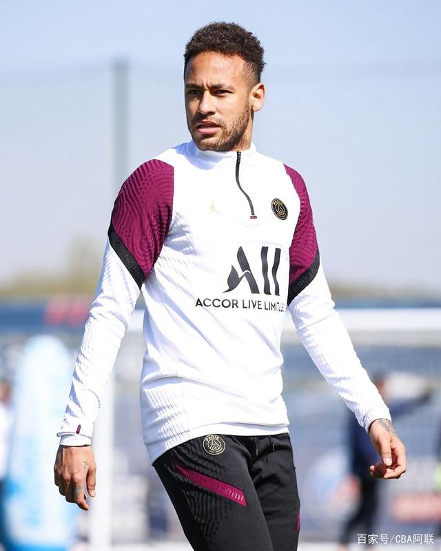 半岛体育APP-文班亚马谈球队与福克斯交易