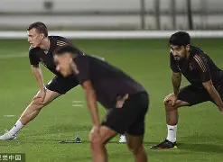 半岛体育官网-斯图加特多特蒙德比赛直播