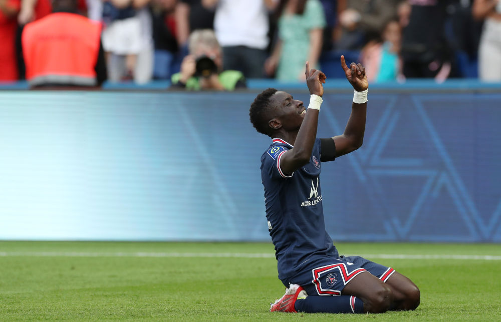 半岛体育APP-亚特兰大vs佛罗伦萨比赛分析