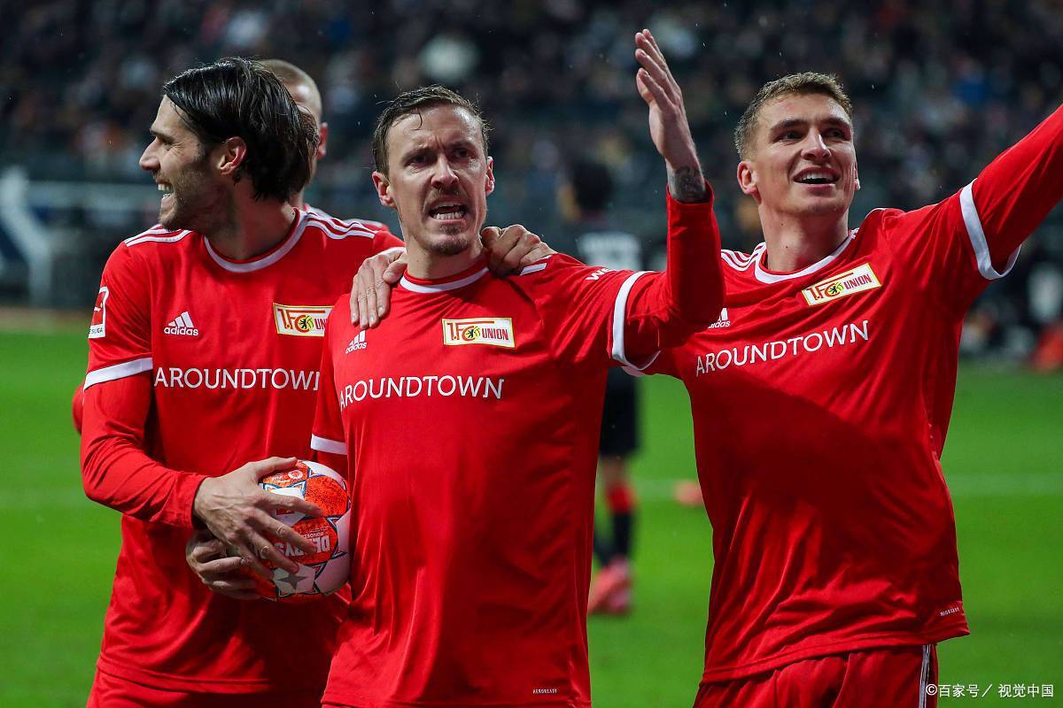 半岛体育官网-柏林联队紧急召开战术会议,备战强敌是什么