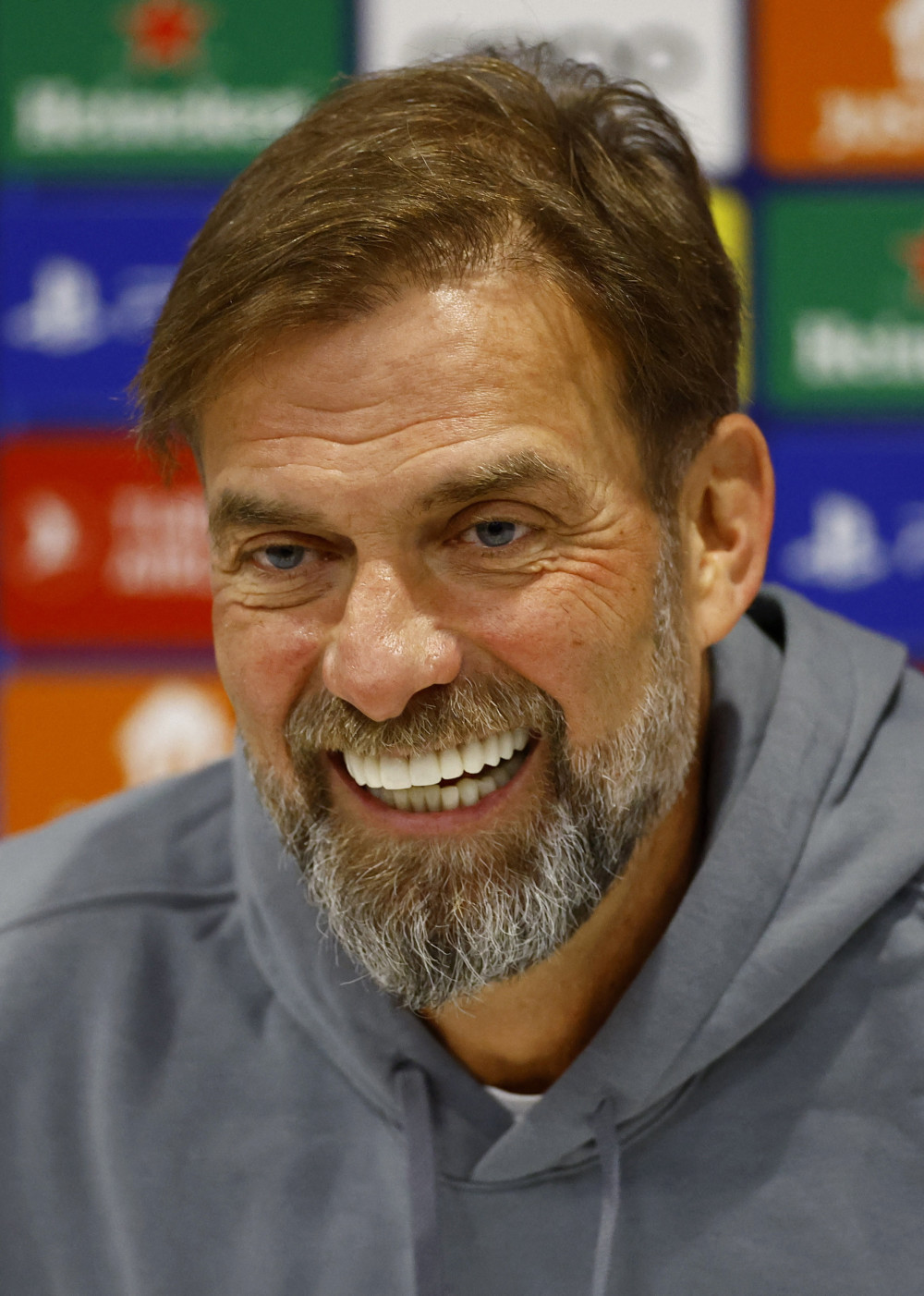 半岛体育-英超利物浦战曼联