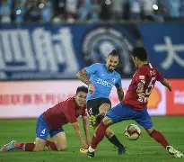 半岛体育-上海上港vs大连