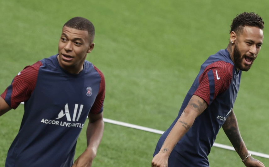 半岛体育-斯图加特主力前锋吉拉西受伤